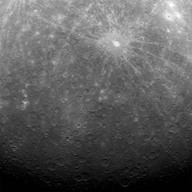 NASA's Messenger probe snaps 1st image of Mercury from orbit