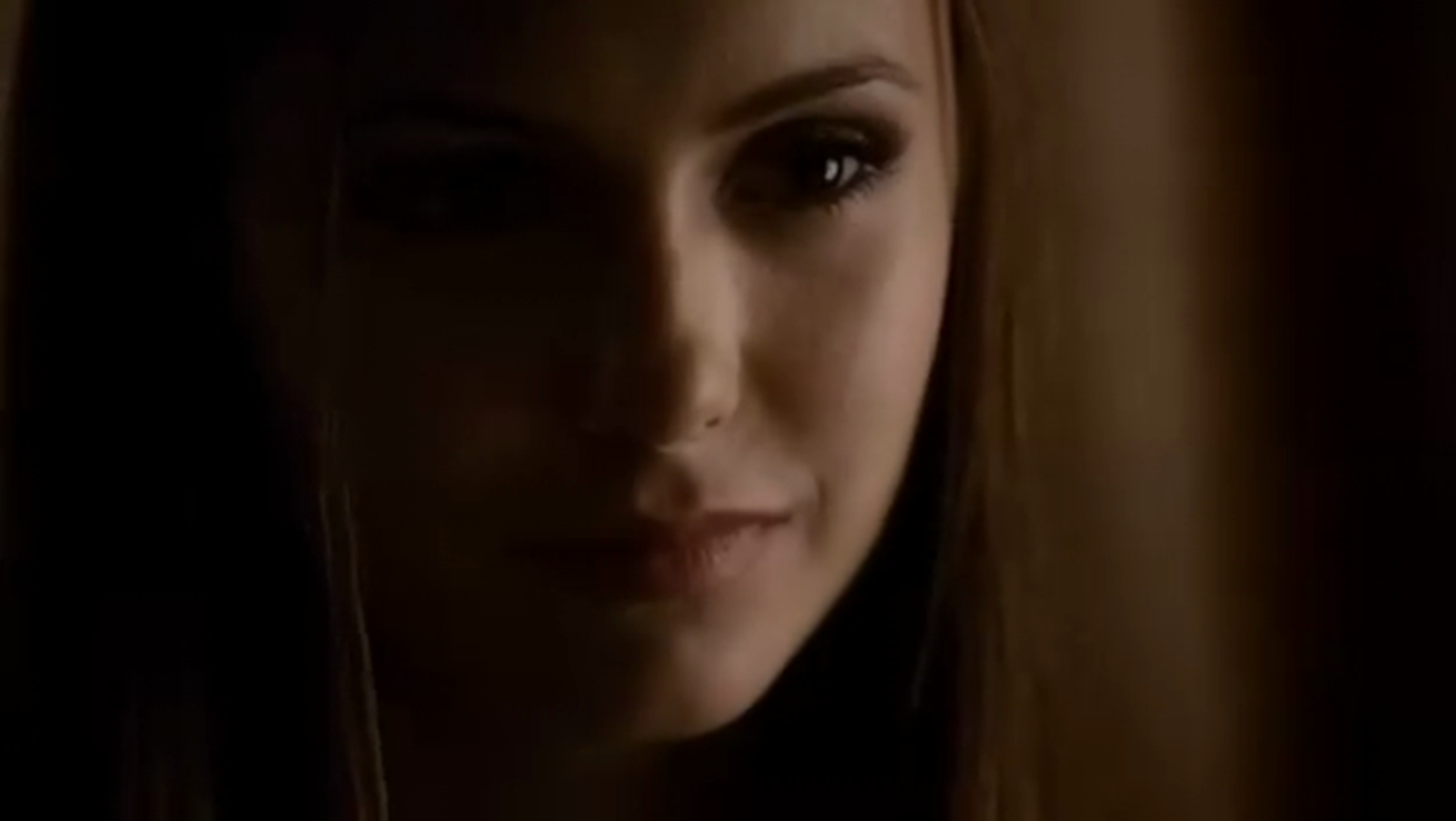 Angel Olhar Femenino Elena GIlbert