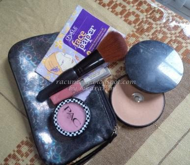 Isi Pouch Make Up