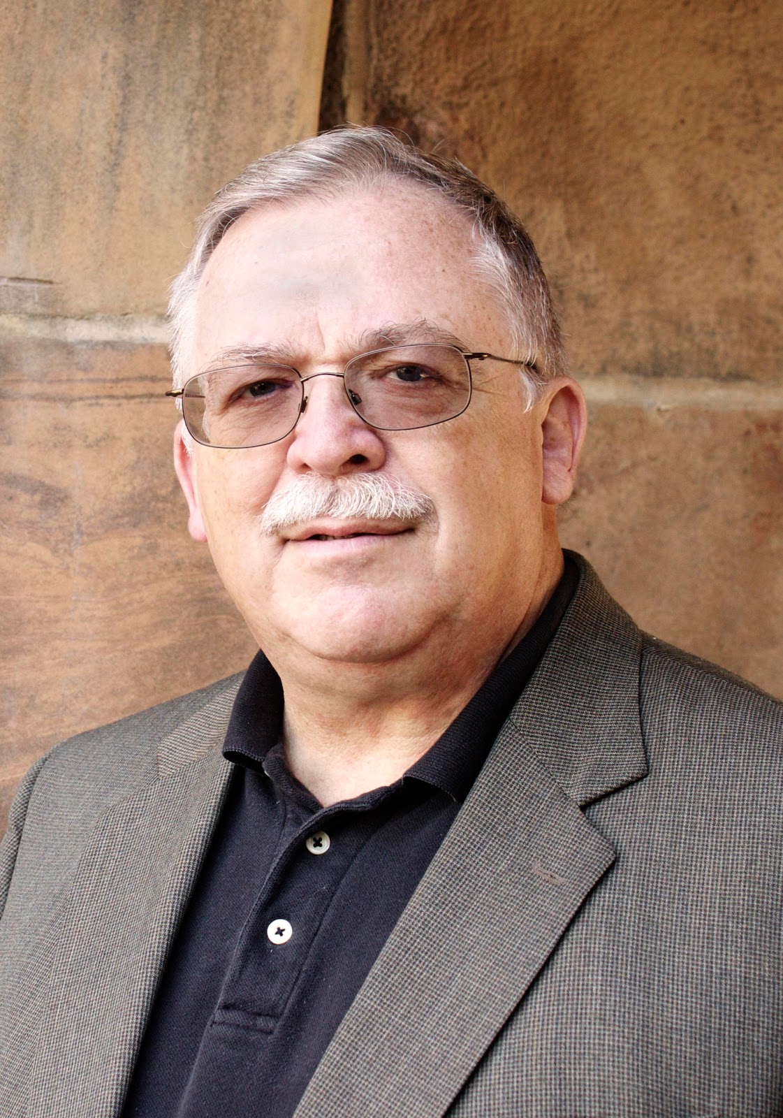 Mike's Blog & Notes: Mondays With Mike: Author Robert Kerr