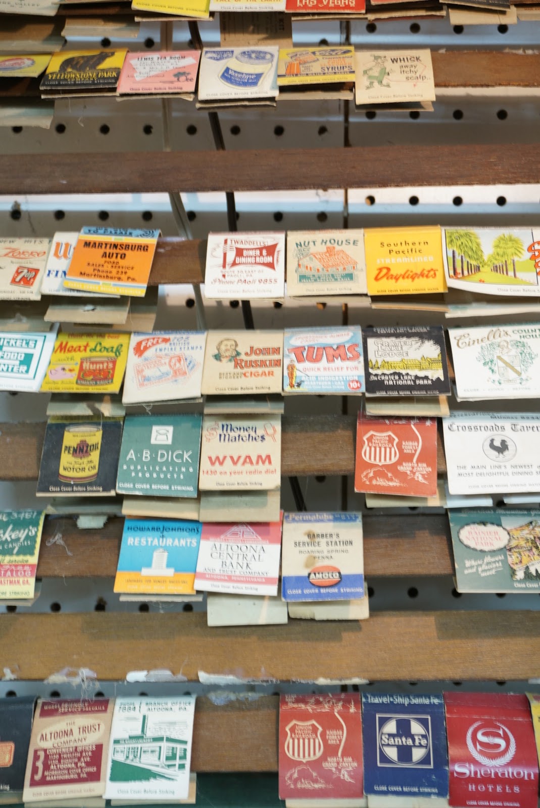 dawnToussaint Antique extravaganza in Adamstown PA