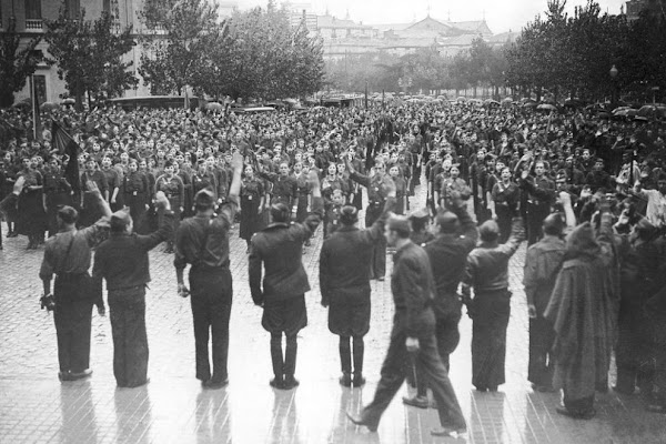 Francisco Leira: "Los soldados de Franco eran hombres de izquierdas que temían a las represalias o a la muerte" Francisco Leira: "Los soldados de Franco eran hombres de izquierdas que temían a las represalias o a la muerte"