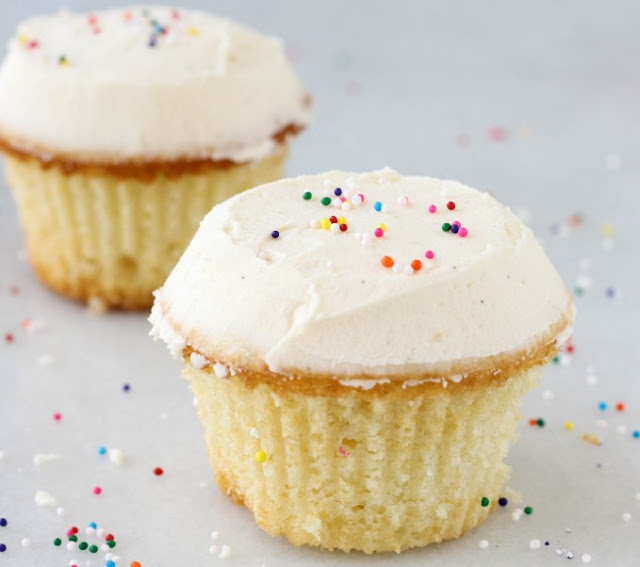 Sprinkles Copycat Vanilla Cupcakes Delicious Recipes
