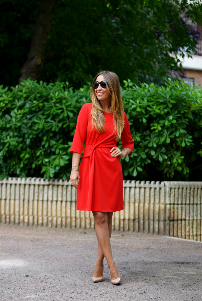 CON DOS TACONES: LADY IN RED | Moda, Vestidos rojos, Con 