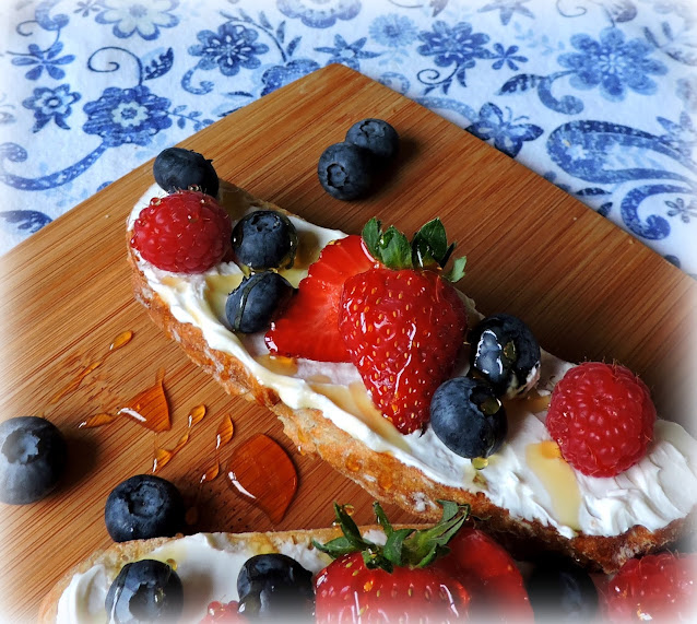Fresh Berry Crostini