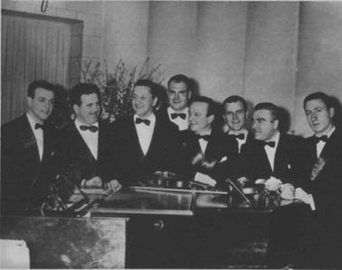 Astor Piazzolla con El Octeto Buenos Aires en 1956 (Canal 7)