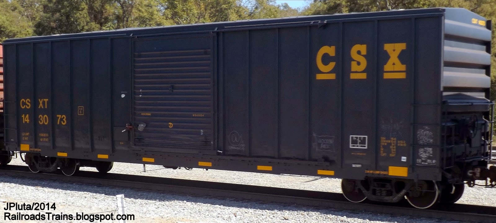 RAILROAD Freight Train Engine EMD GE Boxcar BNSF,CSX,FEC