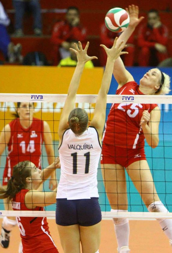 Volleyblog Seattle: Pac 12 | Washington adds Canadian National Team to ...