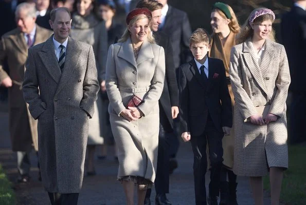 Kate Middleton, Princess Charlotte, Prince George, Princess Beatrice, Princess Eugenie, Countess of Wessex at Christmas Day