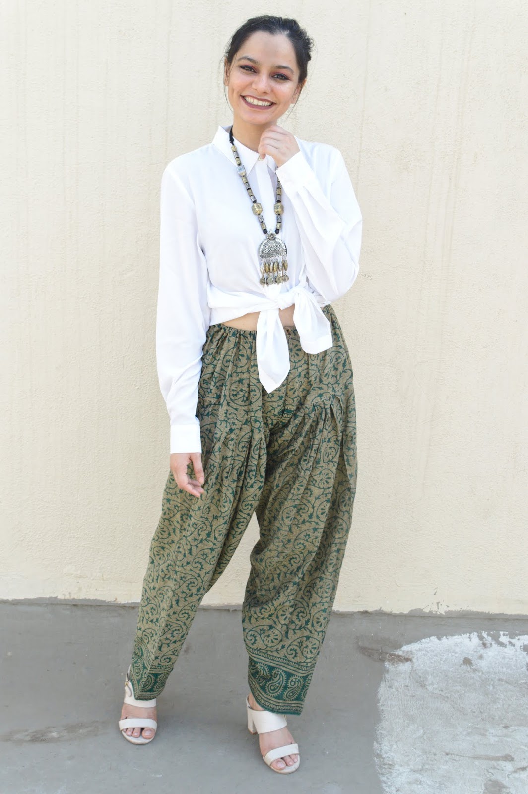 how to wear shawl with salwar kameez