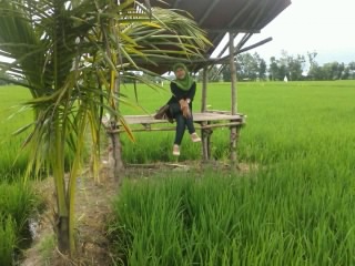 chacha booms: MODELING IN GALAXY JEMBER :D