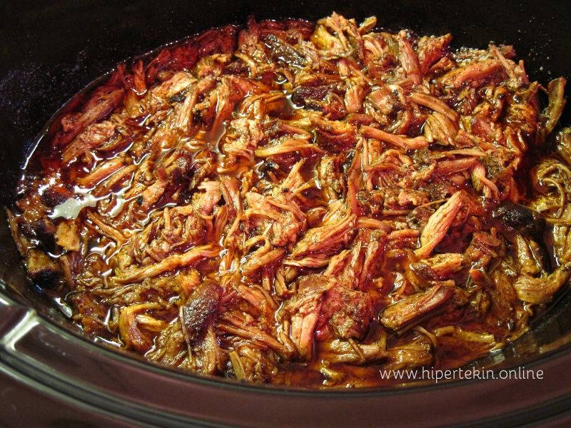 MEXICAN  SLOW COOKER PULLED PORK
