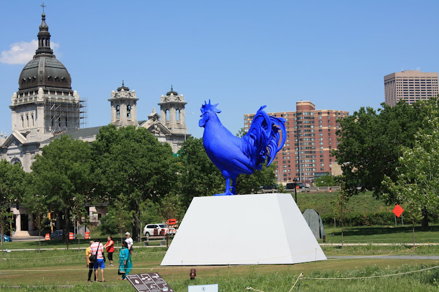 Hahn/Cock by Katharina Fritsch makes a bold statement at the Minneapolis Sculpture Garden