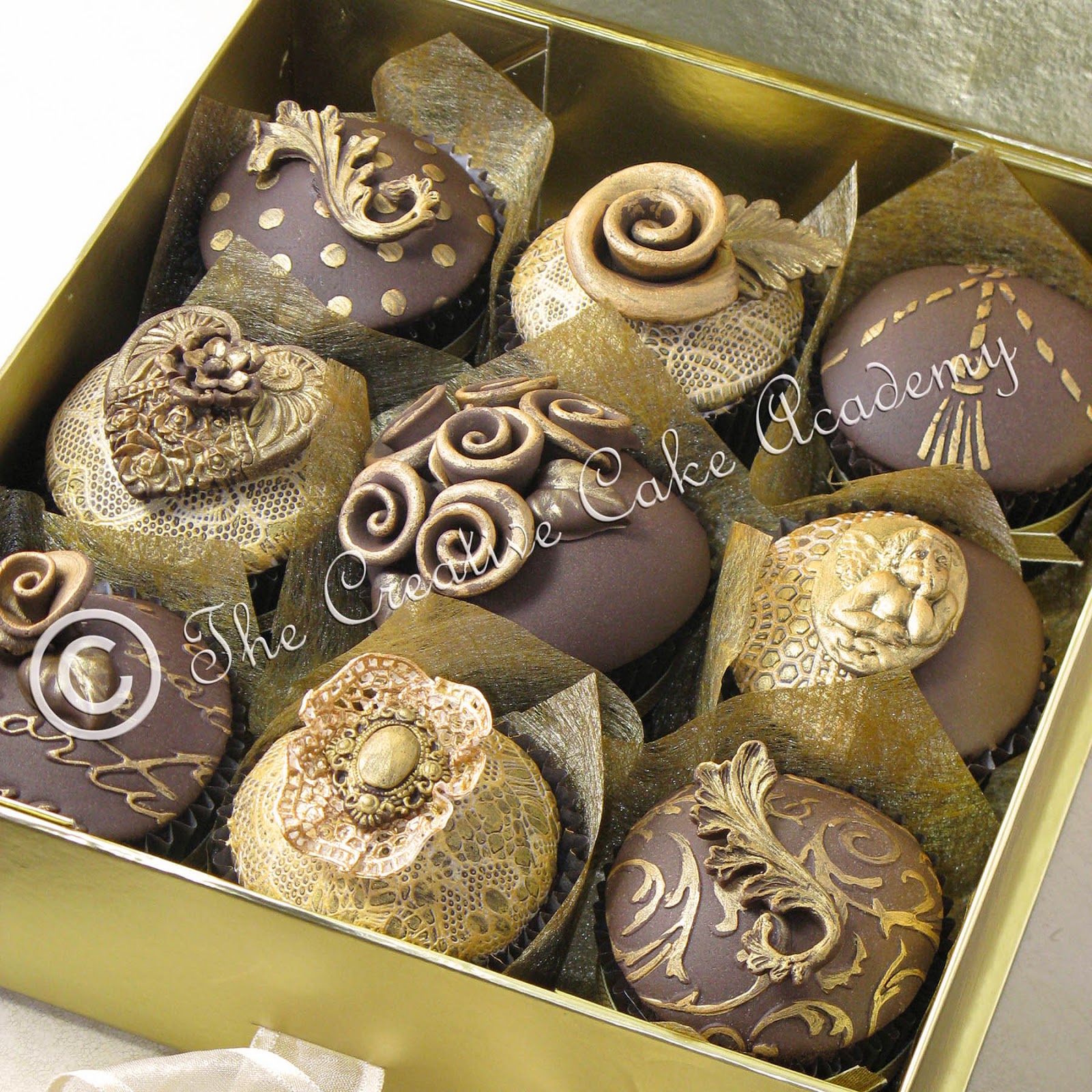 Cards christmas homemade card diy hand handmade easy making tracy weinzapfel handpainted xmas instructions cartes holiday birthday choose cardmaking enregistrée The Creative Cake Academy: CHRISTMAS CUPCAKES - CHOCOLATE AND LACE IN