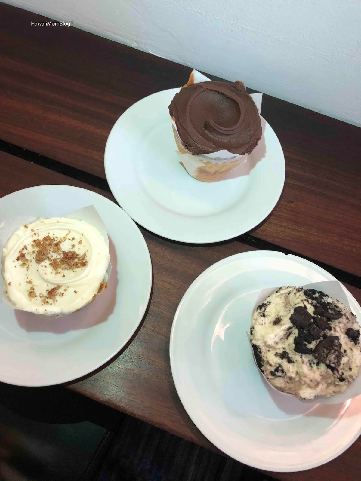 Hawaii Mom Blog Visit DC Baked & Wired