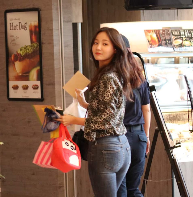 MOMOLAND Yeonwoo Amazes With Her Curvy Butt! | Daily K Pop