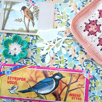 ByHaafner, bird, granny square, flower wallpaper, granny chic, crochet, vintage cards, potholder