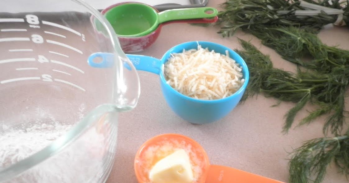 The Essential Herbal Blog Cheese "Cookies" with Herbs