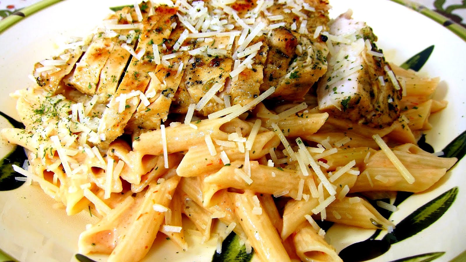 Chicken Alfredo With Linguine Noodles Chicken Choices