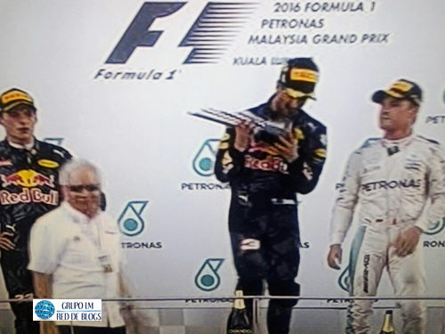 PODIO MALASIA PODIO MALASIA