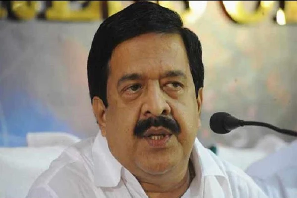 Chennithala Slams Kerala Government For the Issues in Sabarimala, Kochi, News, Politics, Religion, Sabarimala Temple, Controversy, Trending, Police, UDF, Kerala.