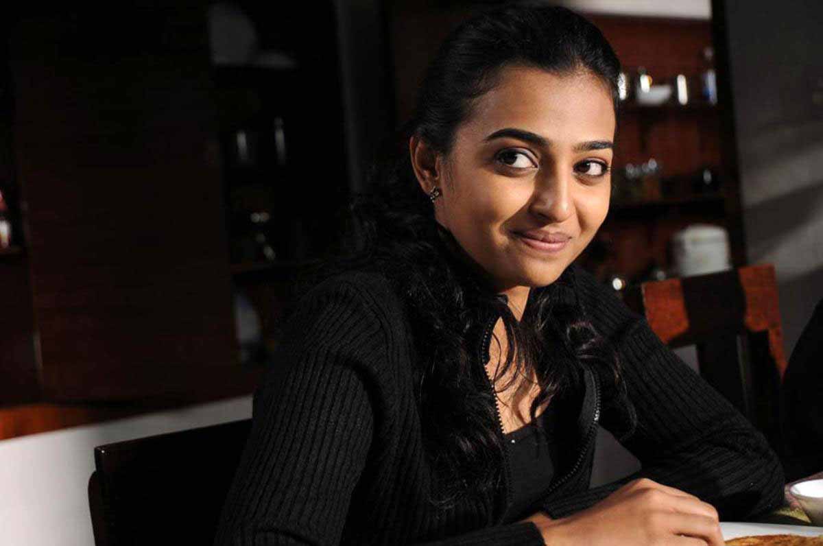 8 Reasons Why People Like Radhika Apte - Andyz Duniya
