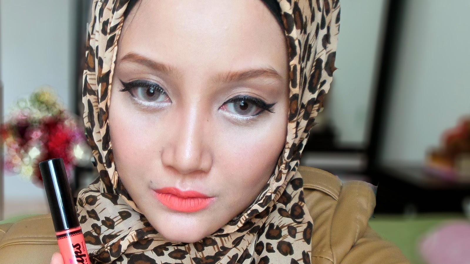 Pink Shimmery Box Linda Kayhz Make Up Beauty Tutorial Review Video 2014