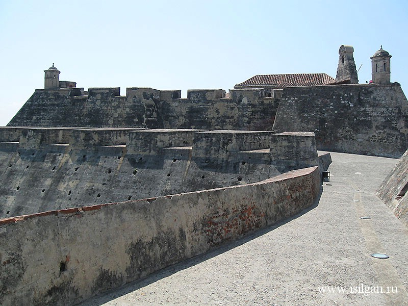 Крепость Сан-Фелипе де Барахас. Картахена. Колумбия.