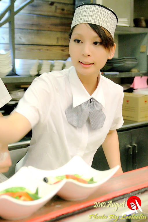 桃山日本料理環境|台南美食餐廳 ~有著孫芸芸外貌的美少女師傅