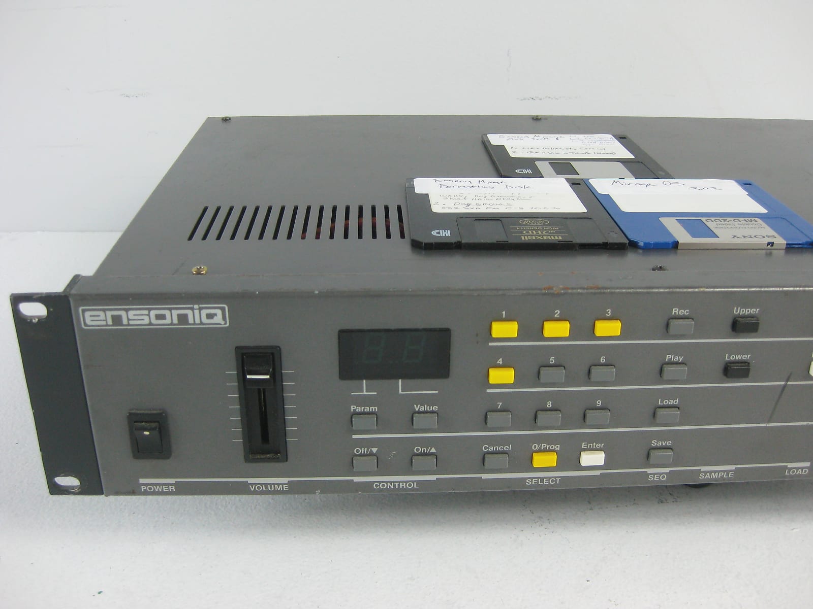 MATRIXSYNTH: Ensoniq Mirage DMS-8 Digital 8-bit Multi-Sampler Rack SN 13746