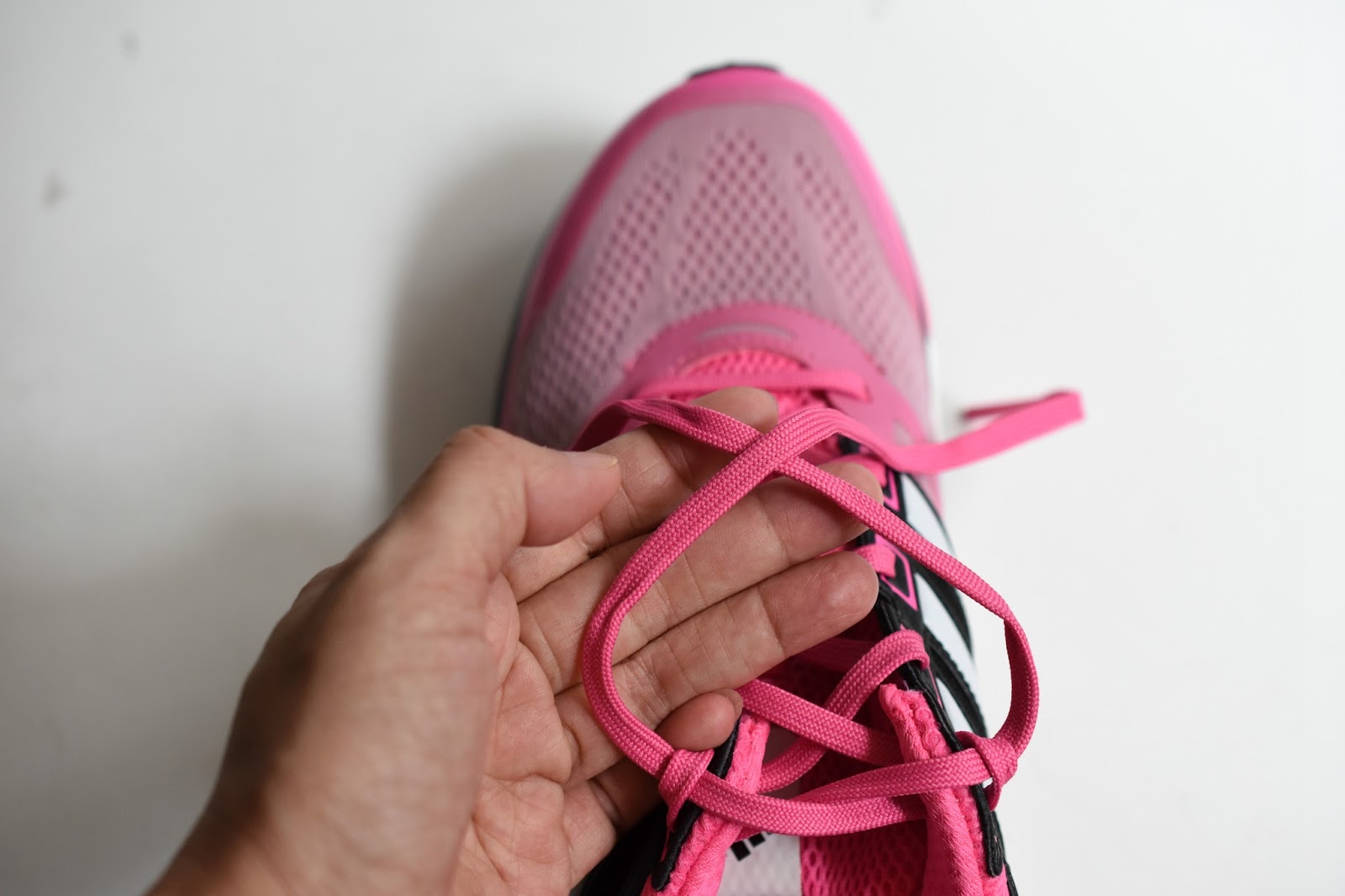 How to tie your shoelace Projects by Jane