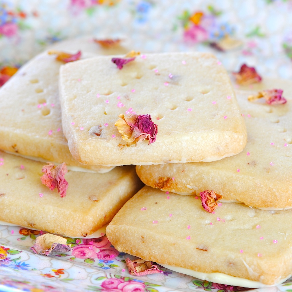 Jules Food Rose Shortbread Cookies With White Chocolate