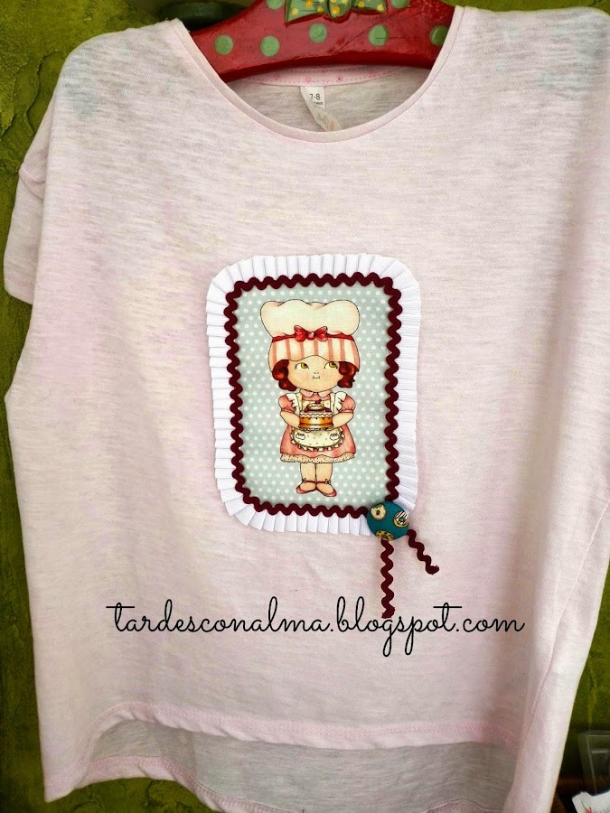 Entretela de doble cara, cinta plisada, piculina, tripa de pollo, cinta cigzag, hilo coser, hilo hilvanar, alfileres, dedal, máquina de coser.