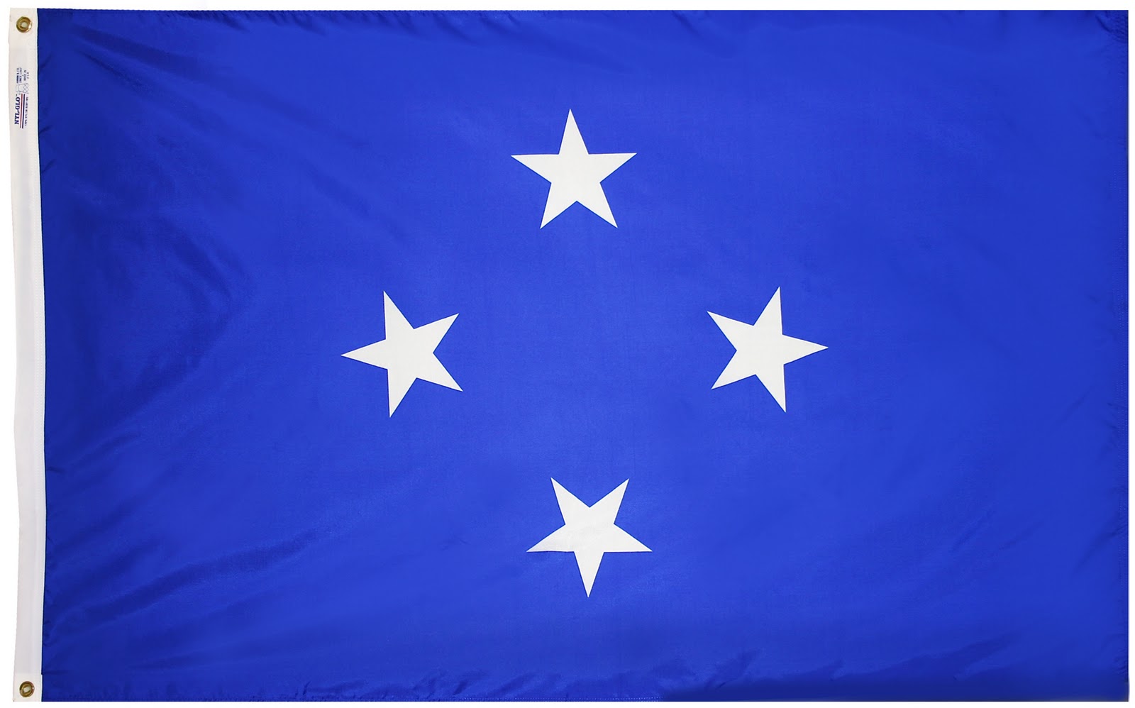 Флаг микронезии. Федеративные штаты Микронезии фла. Федеральные штаты Микронезии флаг. Соединённые штаты Микронезии флаг. Герб федеративных Штатов Микронезии.