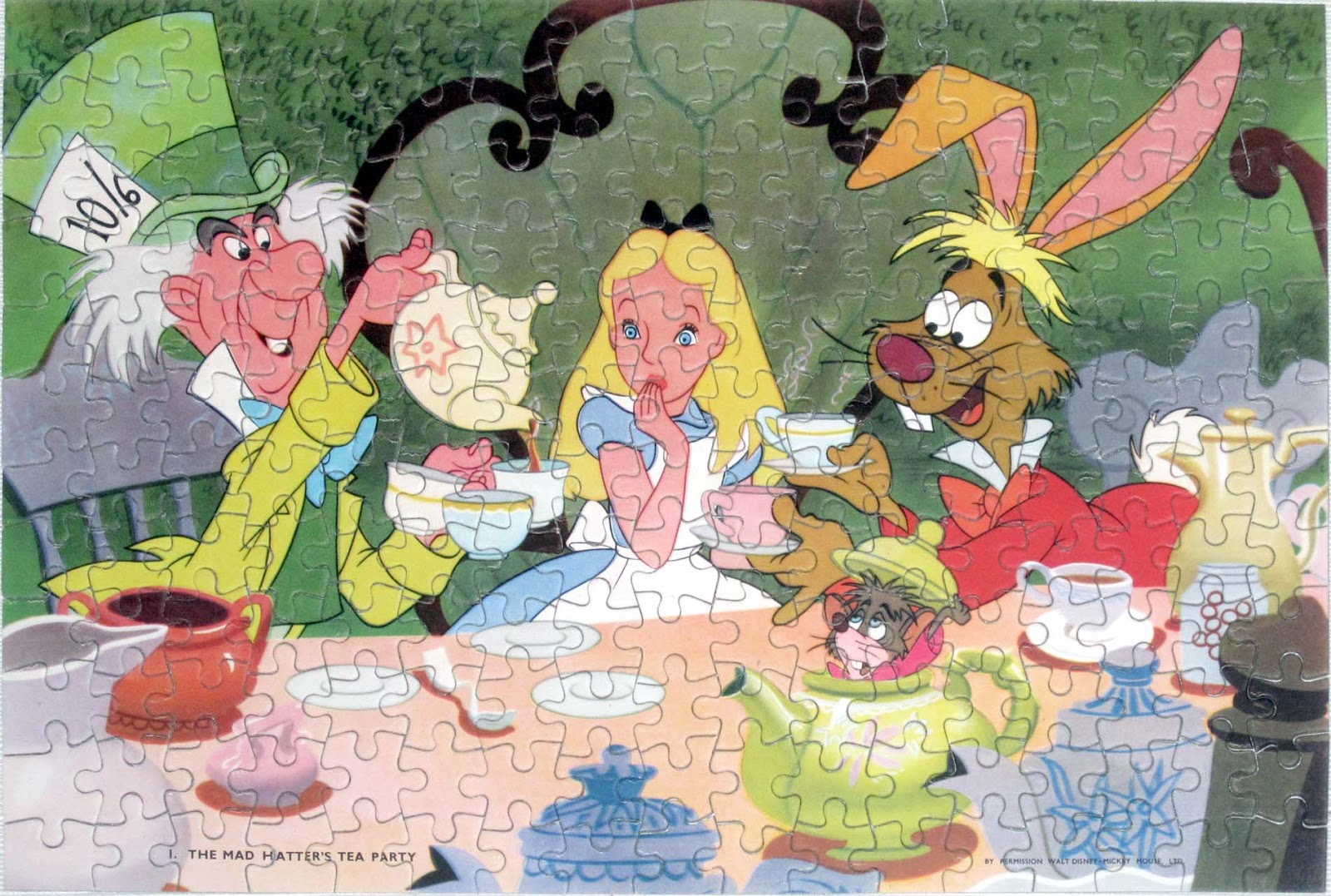 Vintage Disney Alice in Wonderland Jigsaw Puzzle Black Box