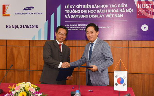 ĐH Bách khoa Hà Nội sẽ đào tạo nâng cao trình độ cho nhân viên, kỹ sư Samsung Display ĐH Bách khoa Hà Nội sẽ đào tạo nâng cao trình độ cho nhân viên, kỹ sư Samsung Display