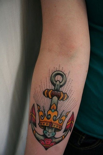 tatuagens femininas de coroas tatuagens femininas de coroas