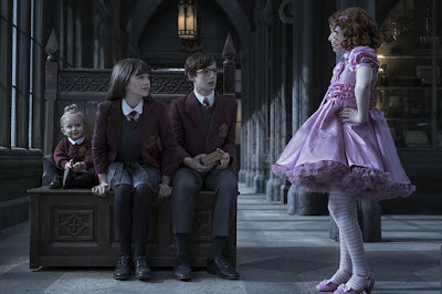 Lemony Snicket's A Series of Unfortunate Events Season 2 Image 1