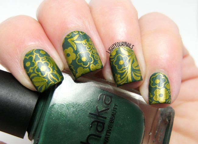 Green and gold flowers stamping nail art feat. Shaka and Bornprettystore