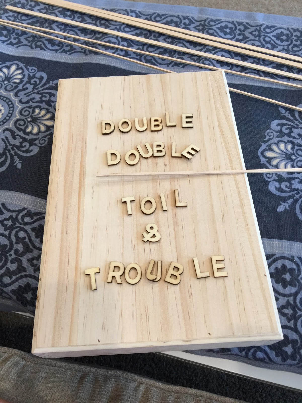 restlessrisa DIY Wooden Letter Board