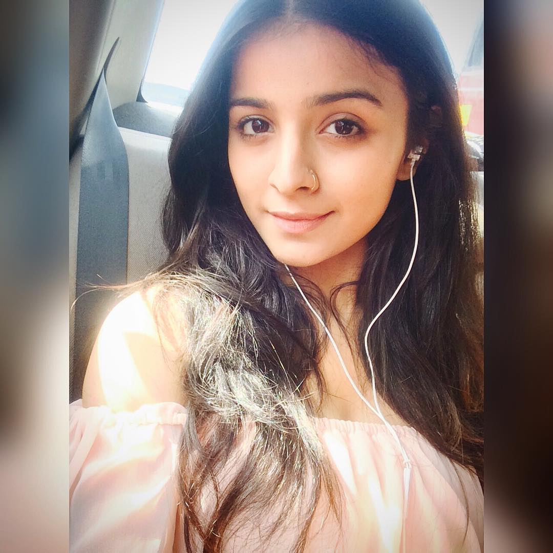 Mahima Makwana Cute And Beautiful Images Hd | Photos | Wallpapers