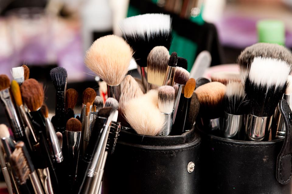 Crown Brush How to Clean Your Makeup Brushes...