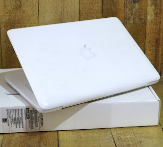 MacBook (13-inch, Mid 2010) Fullset