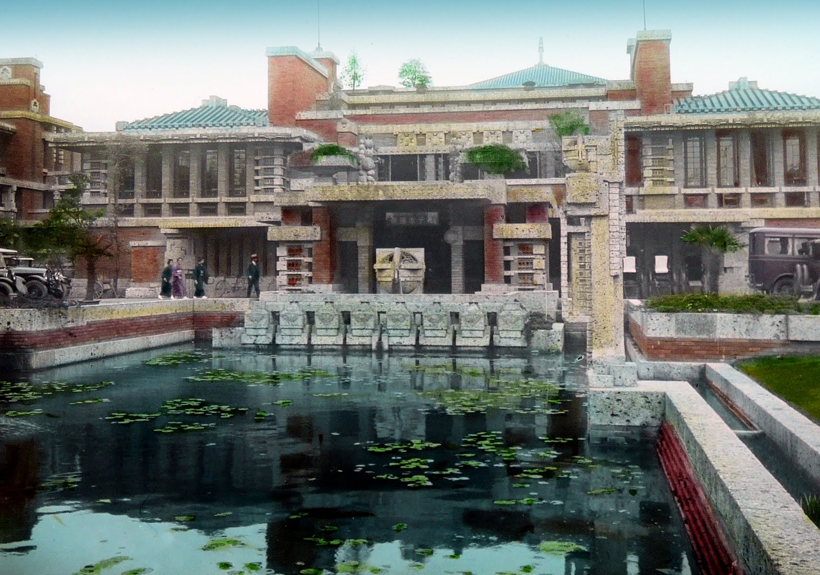 Material Matters Frank Lloyd Wright's Dinnerware