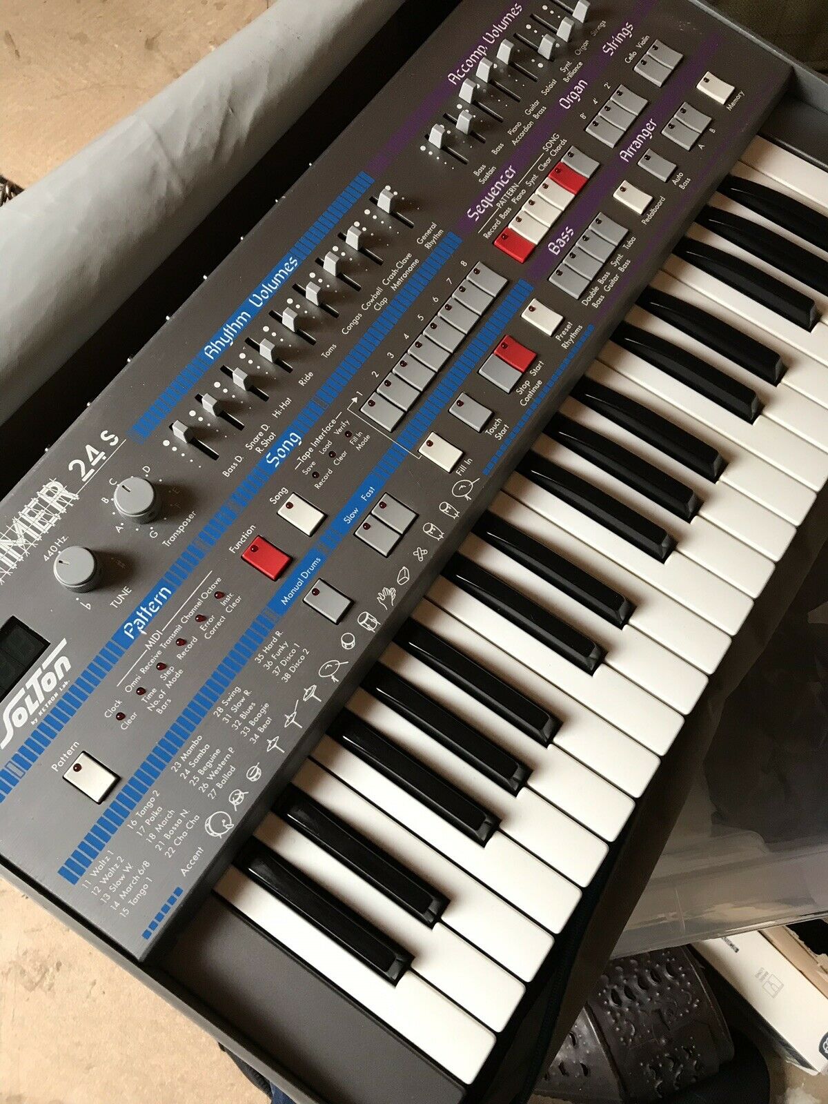 MATRIXSYNTH Soltan 24 Programmer Analogue Synth Drum Machine