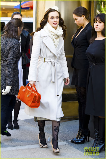 Blair Waldorf x DKNY Floral Tights on Gossip Girl set October 28, 2011 ...
