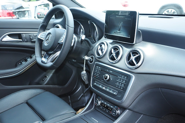 Nội thất trên Mercedes CLA 250 4MATIC 2017 Nội thất trên Mercedes CLA 250 4MATIC 2017 thiết kế thể thao