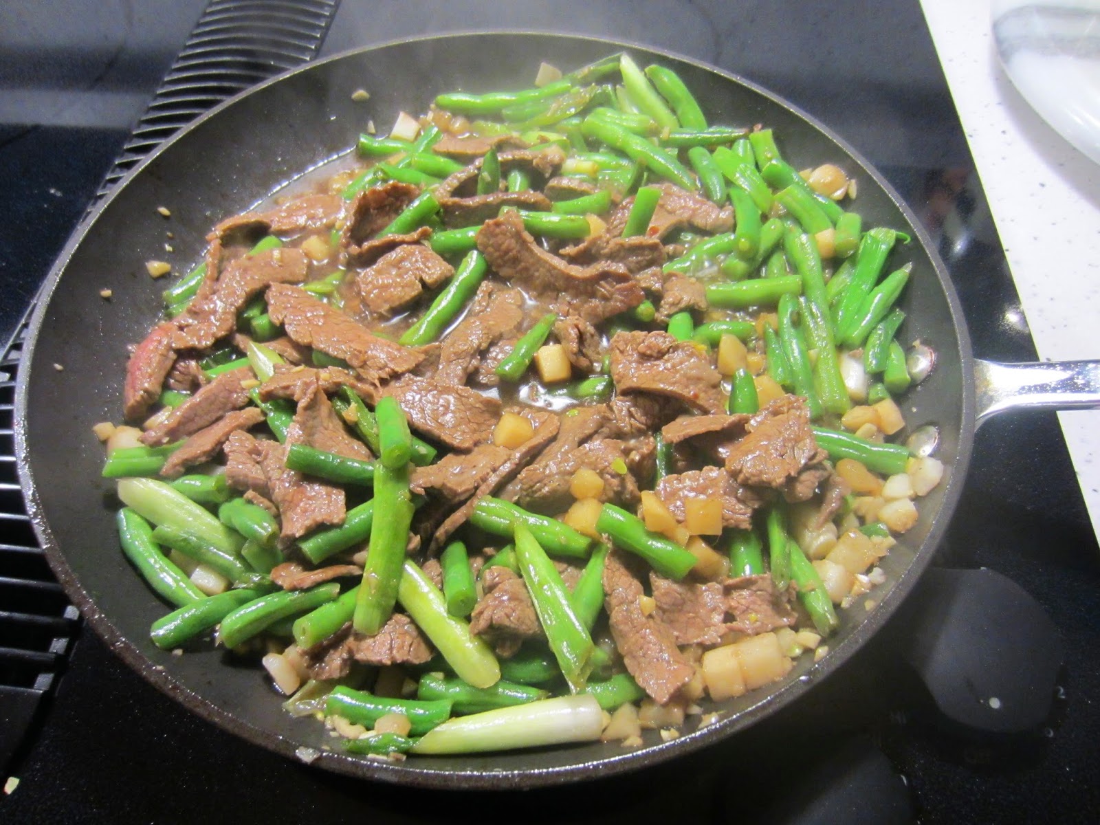 THE FOOD OF LOVE Beef, Green Bean, Scallion, and Water Chestnut Stir Fry