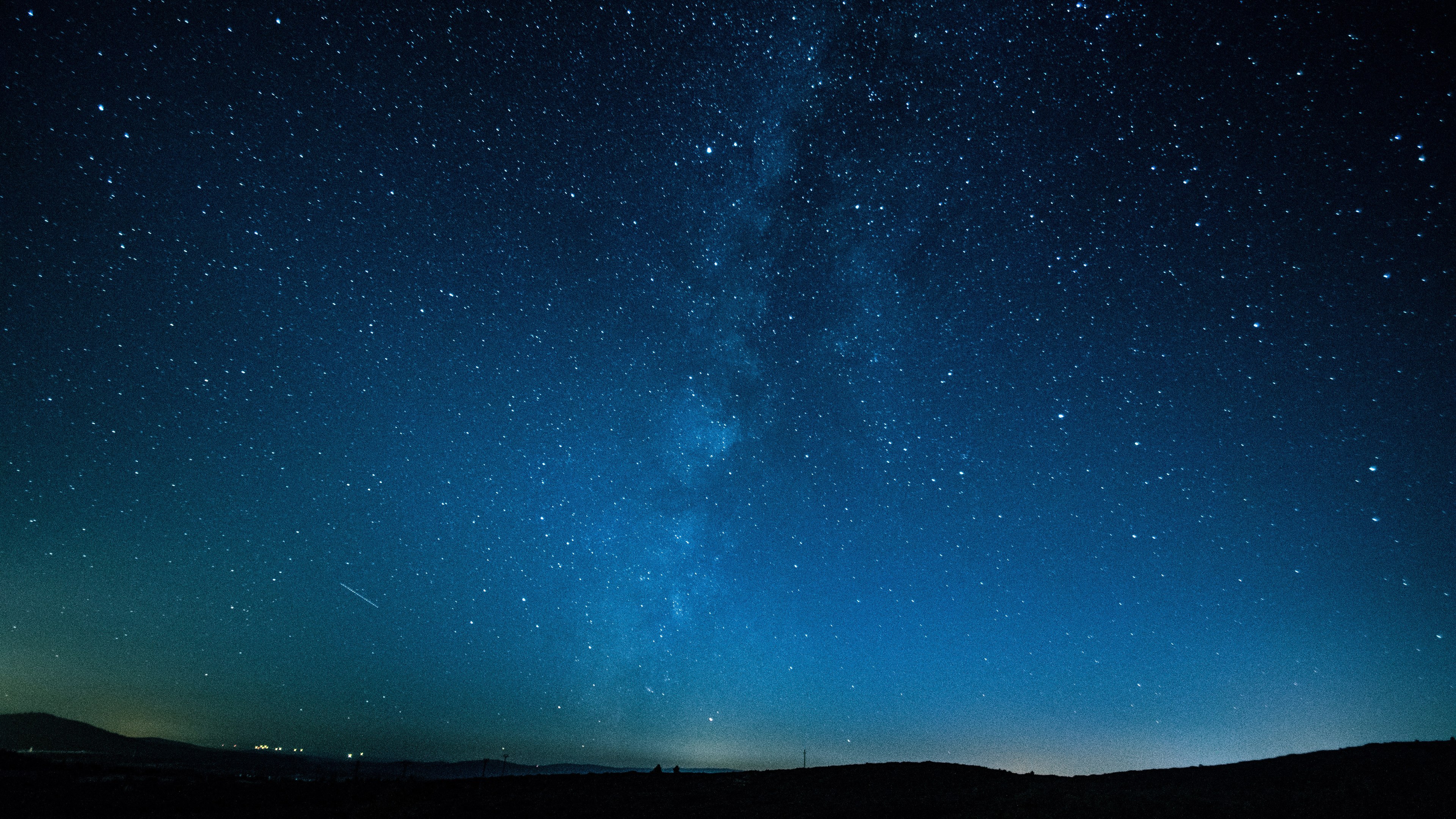 Night Sky Stars Horizon 4k 3840x2160 25 Wallpaper