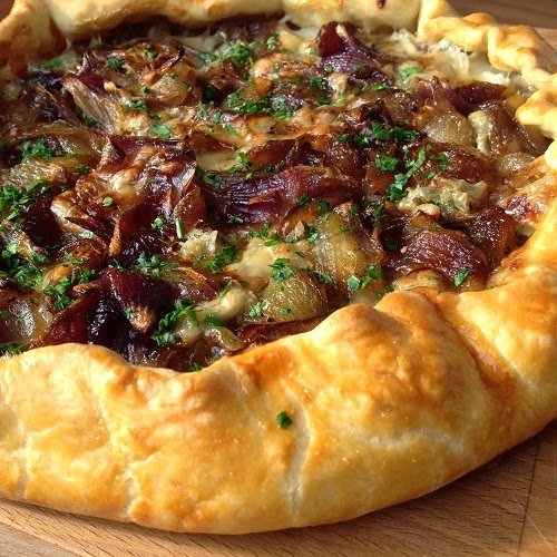 Greenway36: Galette mit karamellisierten Zwiebeln und Gorgonzola